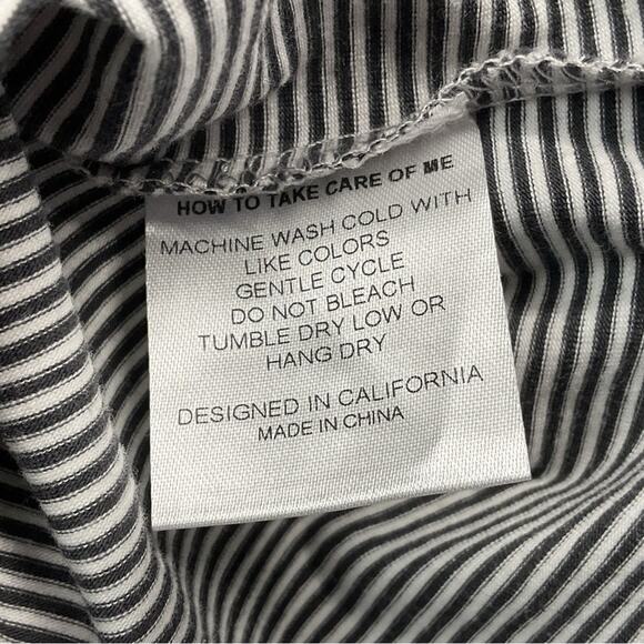 Ellandemm Cha Cha T-Shirt Women's Size M Black/White Striped Vacation Beach NWT - Picture 7 of 8